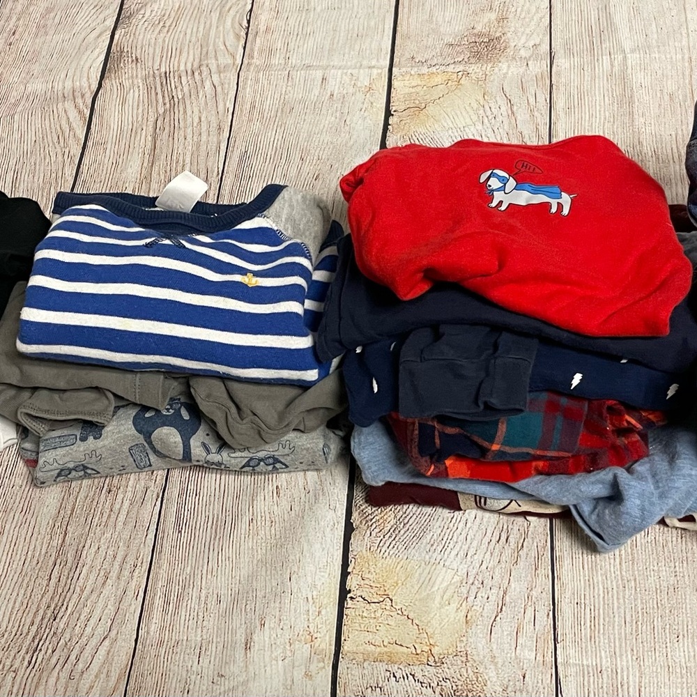 Boys lot of clothes size 12 mo